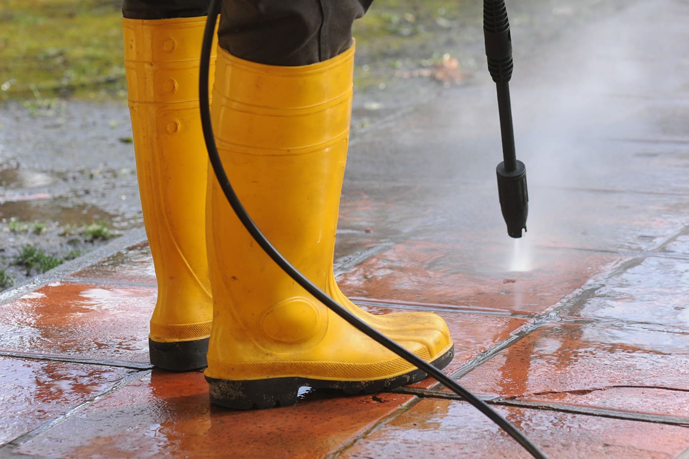 Sidewalk & Parking Lot Cleaning | Command and Control Solutions Savannah GA